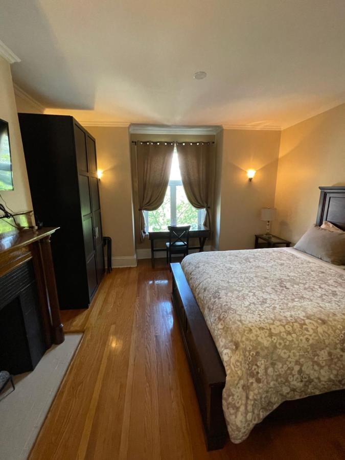 The Century House Bed And Breakfast Ottawa Eksteriør billede